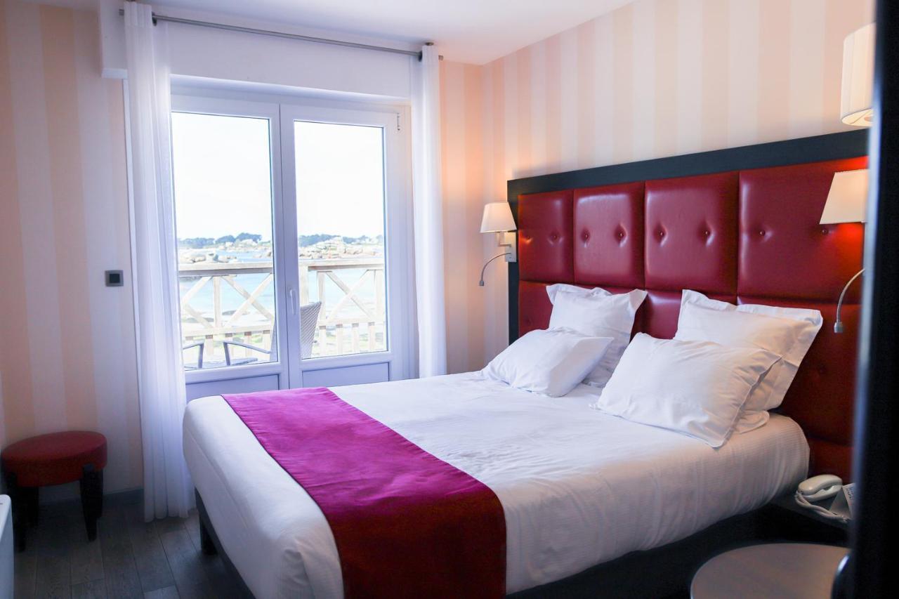 Logis Hotel Saint Guirec Et De La Plage เปโรส กีเรค ภายนอก รูปภาพ