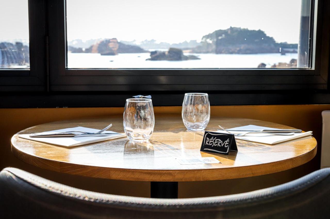 Logis Hotel Saint Guirec Et De La Plage เปโรส กีเรค ภายนอก รูปภาพ