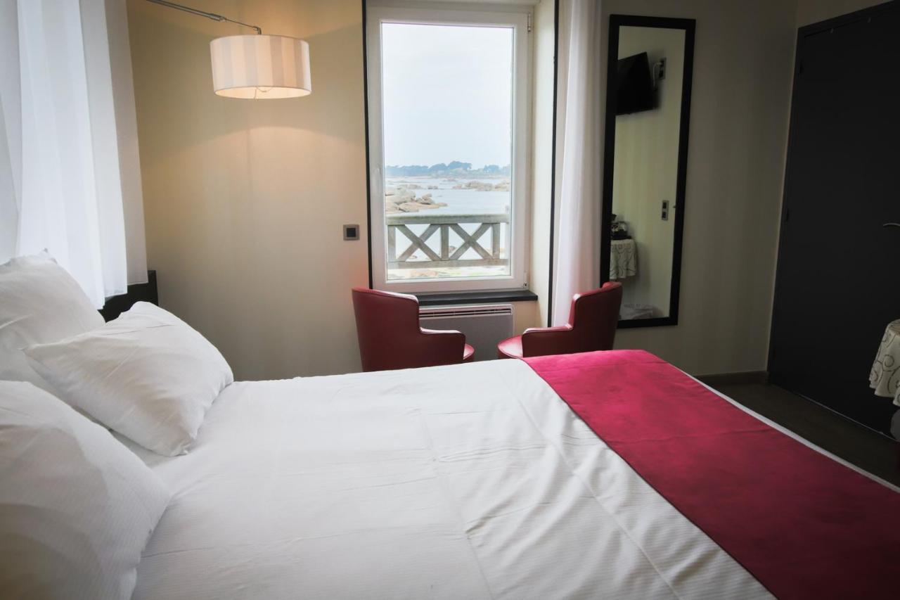 Logis Hotel Saint Guirec Et De La Plage เปโรส กีเรค ภายนอก รูปภาพ