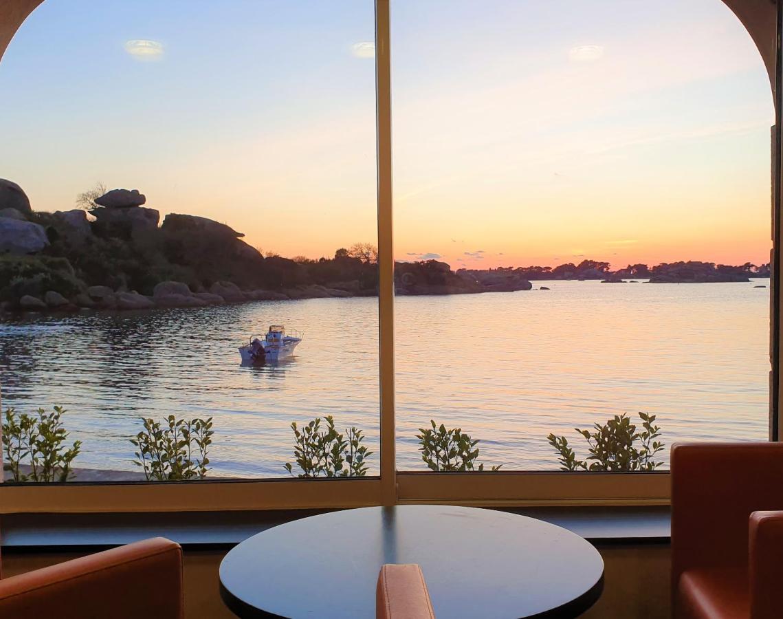 Logis Hotel Saint Guirec Et De La Plage เปโรส กีเรค ภายนอก รูปภาพ